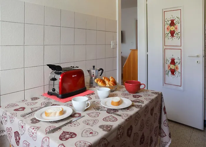 Europa Est 2 - 83 By Interhome شقة